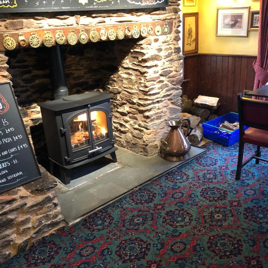 Raleghs Cross Inn Clatworthy エクステリア 写真