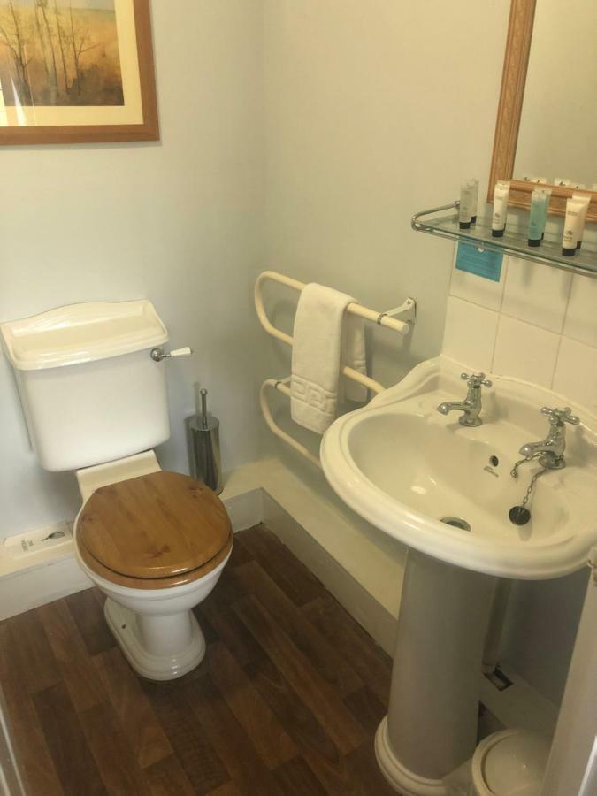 Raleghs Cross Inn Clatworthy エクステリア 写真